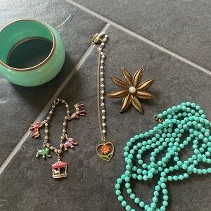 Vintage jewelry lot Sarah Coventry, 50s bangle and bead necklace, flower brooch